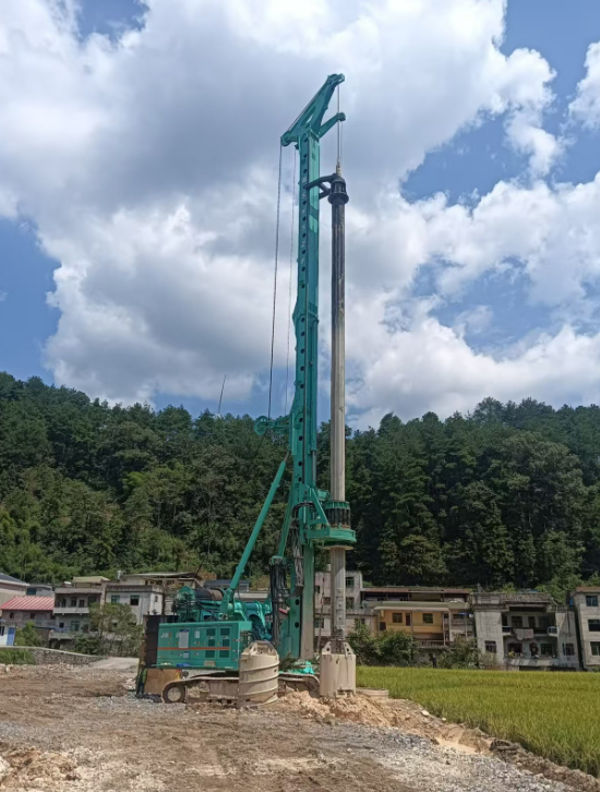 逆势而上，上海金泰大型旋挖钻机凭实力破局基建寒冬